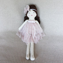 Load image into Gallery viewer, Heirloom Doll - Lait &amp; Chocolate - Charlie Loves